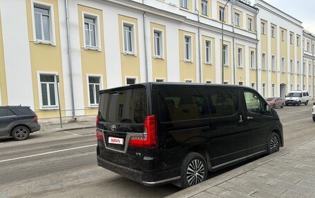 Toyota HiAce H300, 2020 год, 4 800 000 рублей, 3 фотография