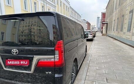 Toyota HiAce H300, 2020 год, 4 800 000 рублей, 10 фотография