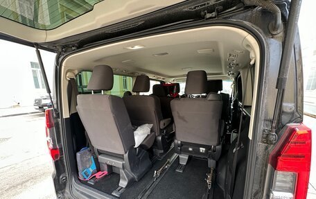Toyota HiAce H300, 2020 год, 4 800 000 рублей, 21 фотография