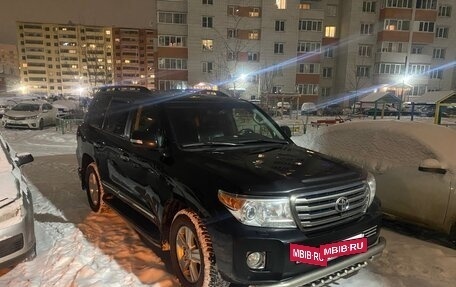 Toyota Land Cruiser 200, 2014 год, 4 000 000 рублей, 2 фотография