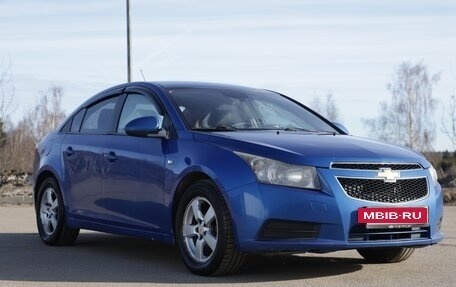 Chevrolet Cruze II, 2011 год, 650 000 рублей, 4 фотография