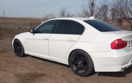 BMW 3 серия, 2011 год, 975 000 рублей, 1 фотография