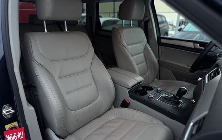 Volkswagen Touareg III, 2011 год, 1 890 000 рублей, 13 фотография