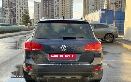 Volkswagen Touareg III, 2011 год, 1 890 000 рублей, 7 фотография