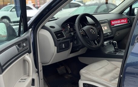 Volkswagen Touareg III, 2011 год, 1 890 000 рублей, 20 фотография