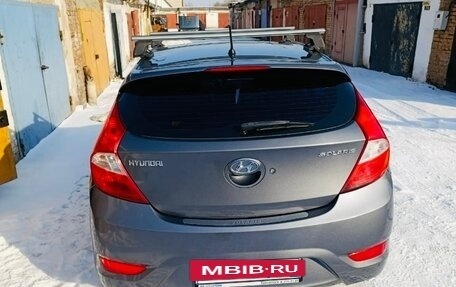 Hyundai Solaris II рестайлинг, 2011 год, 900 000 рублей, 6 фотография