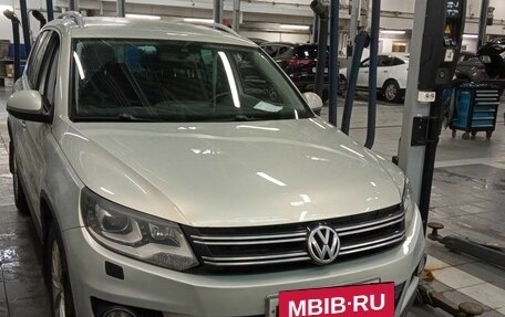 Volkswagen Tiguan I, 2011 год, 1 280 000 рублей, 2 фотография