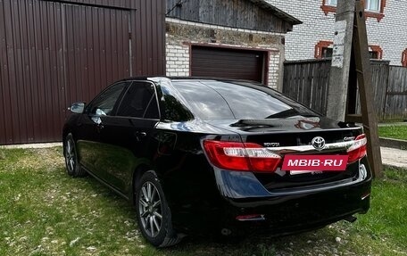 Toyota Camry, 2014 год, 1 600 000 рублей, 2 фотография