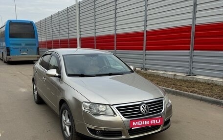 Volkswagen Passat B6, 2007 год, 660 000 рублей, 2 фотография