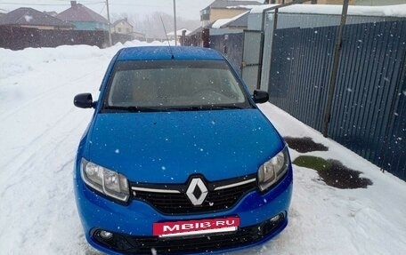 Renault Logan II, 2014 год, 700 000 рублей, 6 фотография