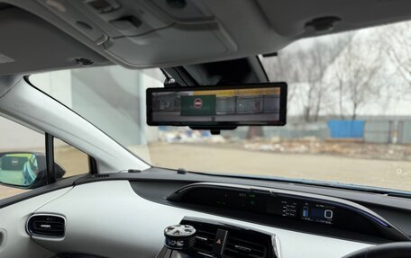 Toyota Prius IV XW50, 2019 год, 2 400 000 рублей, 12 фотография