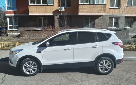 Ford Kuga III, 2017 год, 1 980 000 рублей, 2 фотография