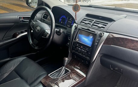 Toyota Camry, 2017 год, 2 470 000 рублей, 5 фотография