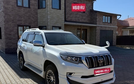 Toyota Land Cruiser Prado 150 рестайлинг 2, 2018 год, 4 700 000 рублей, 3 фотография