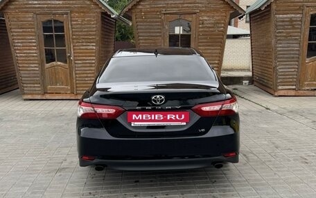 Toyota Camry, 2019 год, 2 950 000 рублей, 3 фотография