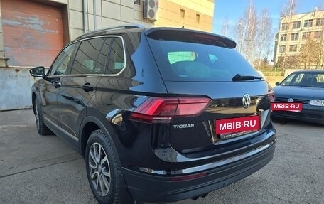 Volkswagen Tiguan II, 2018 год, 2 488 000 рублей, 3 фотография