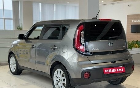 KIA Soul II рестайлинг, 2018 год, 1 655 000 рублей, 7 фотография