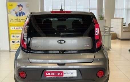 KIA Soul II рестайлинг, 2018 год, 1 655 000 рублей, 6 фотография