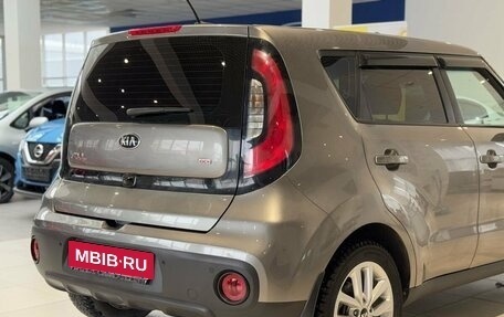 KIA Soul II рестайлинг, 2018 год, 1 655 000 рублей, 9 фотография