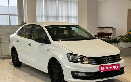 Volkswagen Polo VI (EU Market), 2015 год, 850 000 рублей, 3 фотография