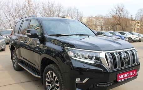 Toyota Land Cruiser Prado 150 рестайлинг 2, 2023 год, 9 000 000 рублей, 1 фотография