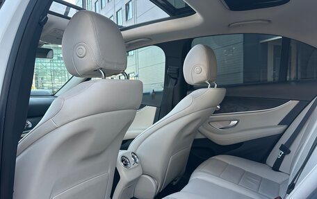 Mercedes-Benz E-Класс, 2016 год, 3 570 000 рублей, 13 фотография