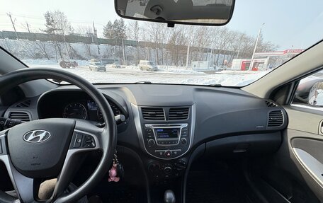 Hyundai Solaris II рестайлинг, 2016 год, 1 050 000 рублей, 8 фотография