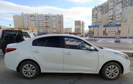 KIA Rio IV, 2017 год, 1 230 000 рублей, 5 фотография