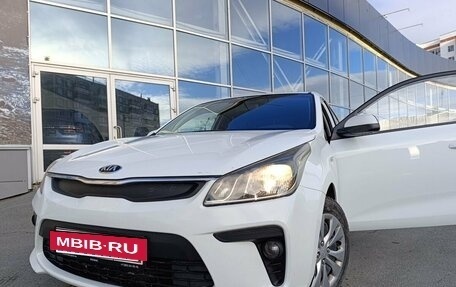 KIA Rio IV, 2017 год, 1 230 000 рублей, 2 фотография