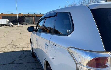 Mitsubishi Outlander III рестайлинг 3, 2012 год, 1 300 000 рублей, 2 фотография
