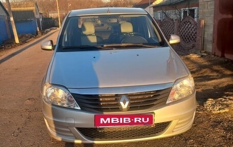 Renault Logan I, 2013 год, 650 000 рублей, 2 фотография