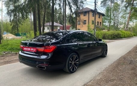 BMW 7 серия, 2017 год, 3 200 000 рублей, 3 фотография