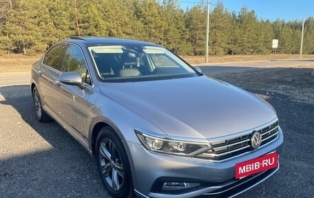 Volkswagen Passat B8 рестайлинг, 2019 год, 2 420 000 рублей, 2 фотография