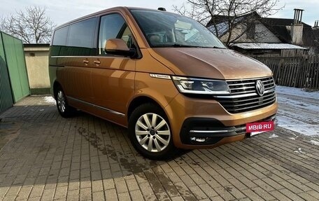 Volkswagen Multivan T6 рестайлинг, 2019 год, 6 590 000 рублей, 15 фотография