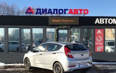 Hyundai Solaris II рестайлинг, 2015 год, 940 000 рублей, 4 фотография