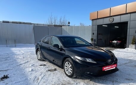 Toyota Camry, 2019 год, 2 450 000 рублей, 4 фотография