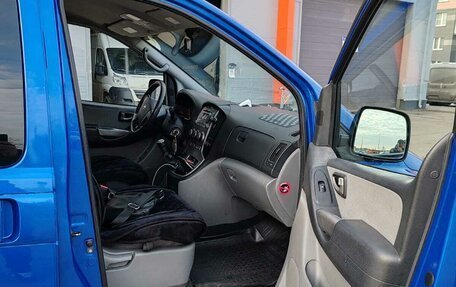 Hyundai H-1 II рестайлинг, 2008 год, 1 370 000 рублей, 5 фотография