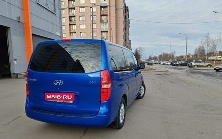 Hyundai H-1 II рестайлинг, 2008 год, 1 370 000 рублей, 3 фотография