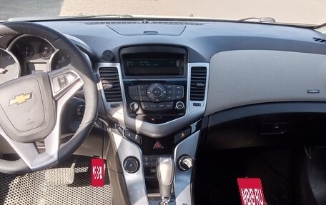 Chevrolet Cruze II, 2012 год, 795 000 рублей, 7 фотография