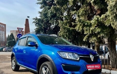 Renault Sandero II рестайлинг, 2018 год, 1 035 000 рублей, 2 фотография