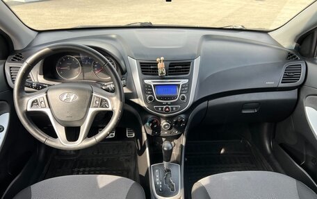 Hyundai Solaris II рестайлинг, 2012 год, 870 000 рублей, 11 фотография