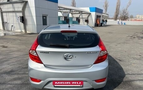 Hyundai Solaris II рестайлинг, 2012 год, 870 000 рублей, 6 фотография