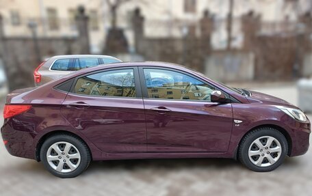 Hyundai Solaris II рестайлинг, 2011 год, 900 000 рублей, 7 фотография