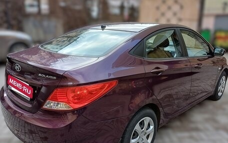 Hyundai Solaris II рестайлинг, 2011 год, 900 000 рублей, 6 фотография