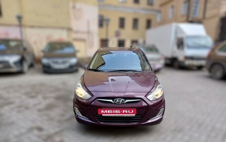 Hyundai Solaris II рестайлинг, 2011 год, 900 000 рублей, 9 фотография