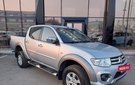 Mitsubishi L200 IV рестайлинг, 2015 год, 1 870 000 рублей, 2 фотография