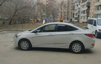 Hyundai Solaris II рестайлинг, 2014 год, 900 000 рублей, 1 фотография