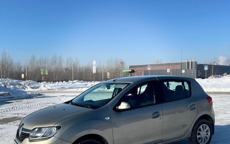 Renault Sandero II рестайлинг, 2015 год, 700 000 рублей, 9 фотография