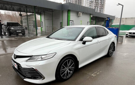 Toyota Camry, 2021 год, 3 600 000 рублей, 6 фотография