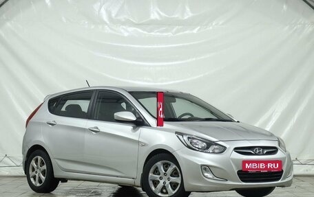 Hyundai Solaris II рестайлинг, 2012 год, 599 000 рублей, 3 фотография